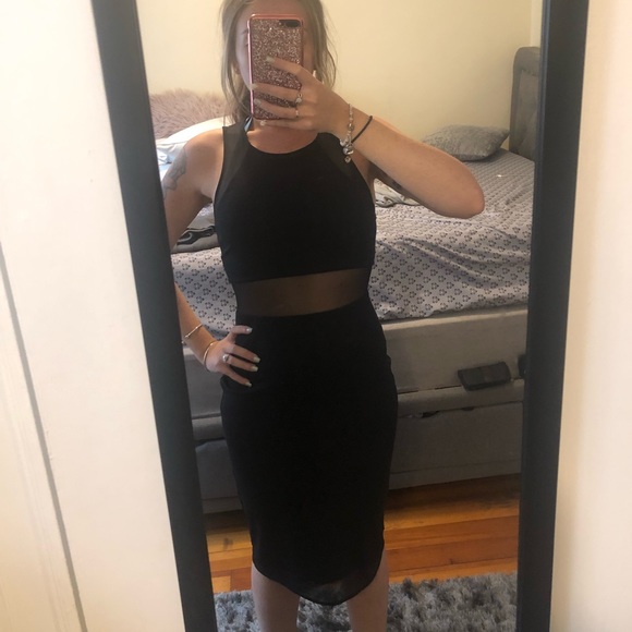 Fitted black dress - Picture 1 of 4